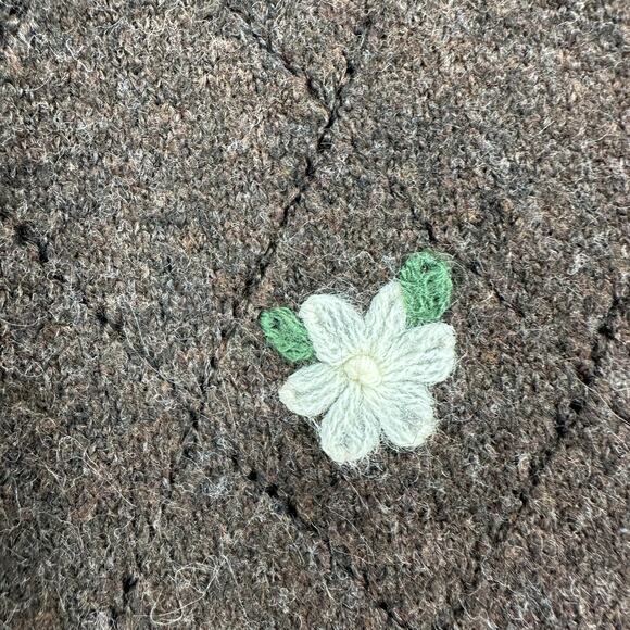 ASTR The Label Cardigan Womens Small Brown Embroidered Preppy Cropped Daisy - Picture 4 of 10